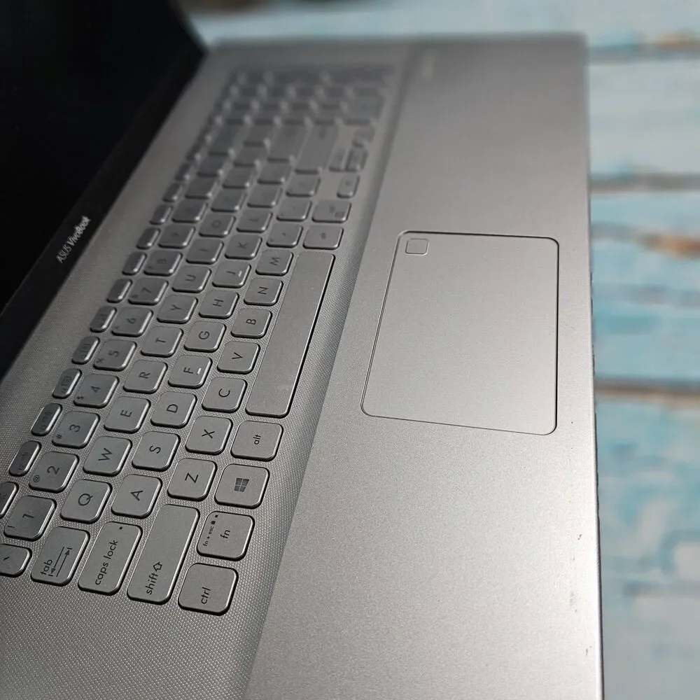 ASUS VivoBook 17 X712JA/S712J 17.3